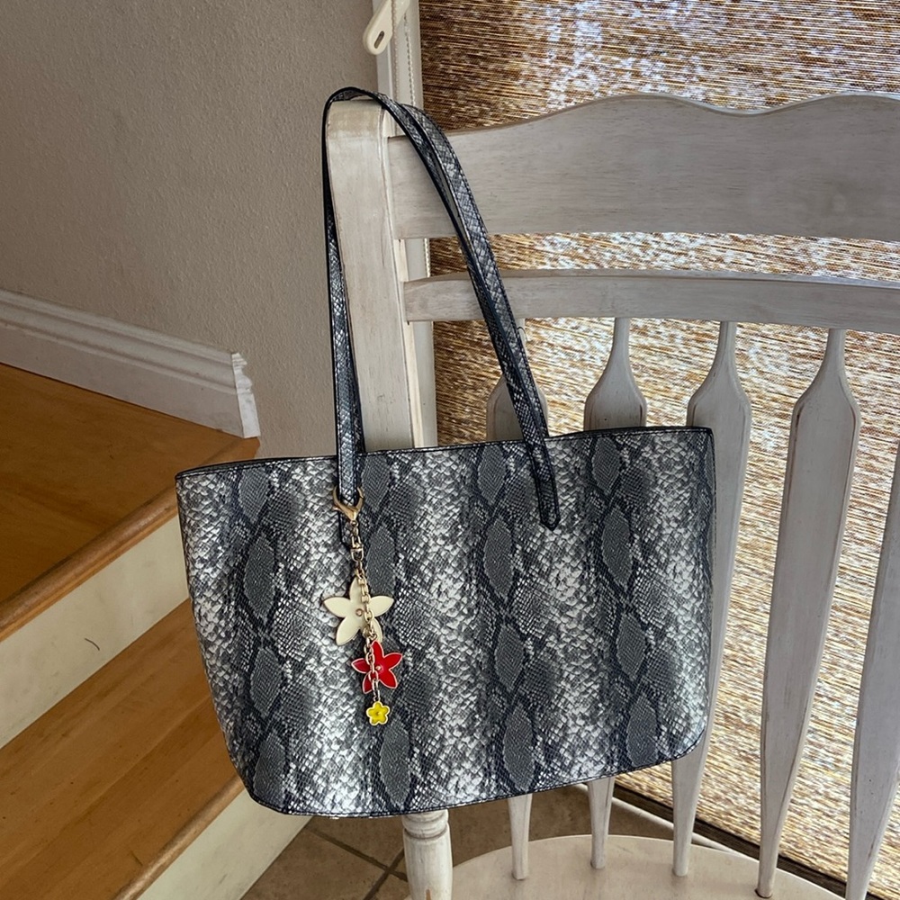 Gianni Bini tote bag